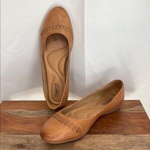 BORN Genuine Leather Flats
